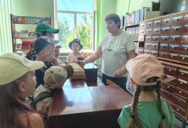 Экскурсия в библиотеку