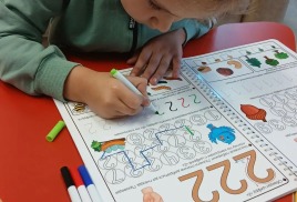 Учим буквы и цифры играя!